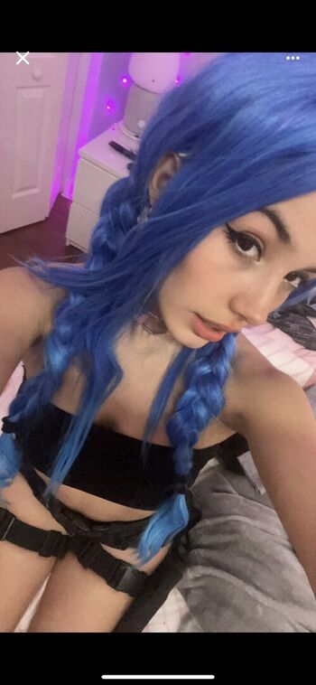 Alee_babes
