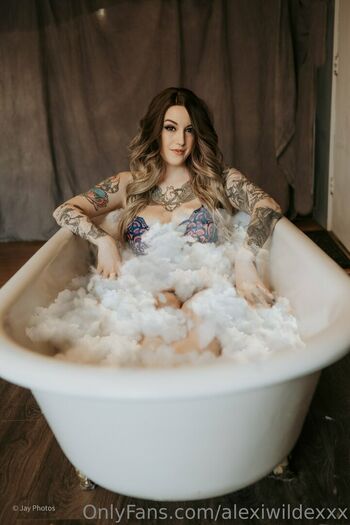 alexiwildexxx