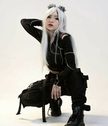 Aline Fox