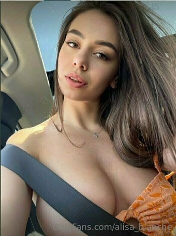 alisa_blanche