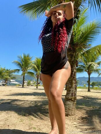 Amanda Miury