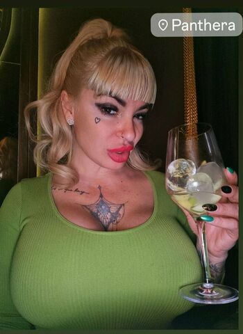 Amanda X