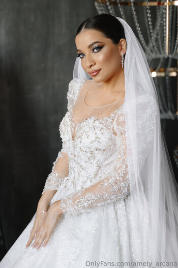 amely_arcana