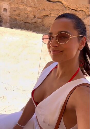 Amira Pocher