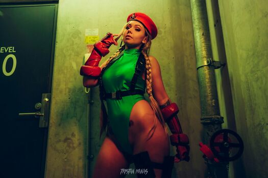 Amy Thunderbolt