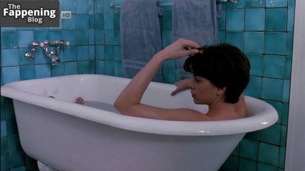 Annabella Sciorra