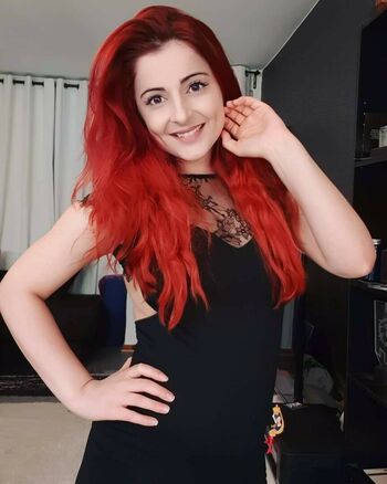 AnnieFuchsia