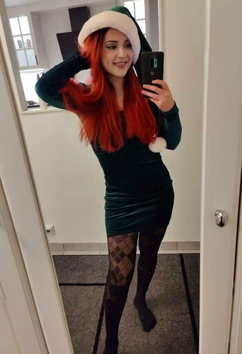 AnnieFuchsia