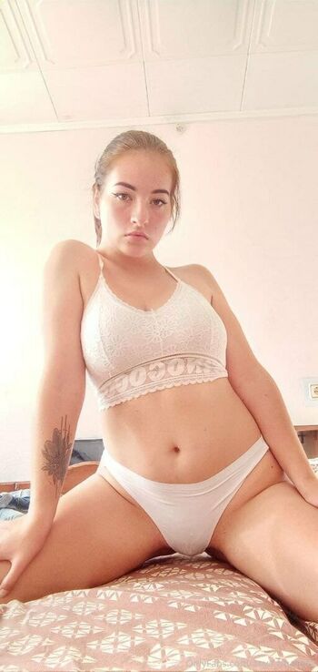 anyabrunette
