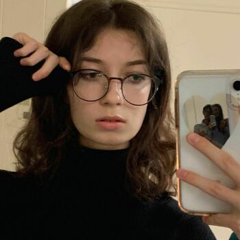 ASMR Alise