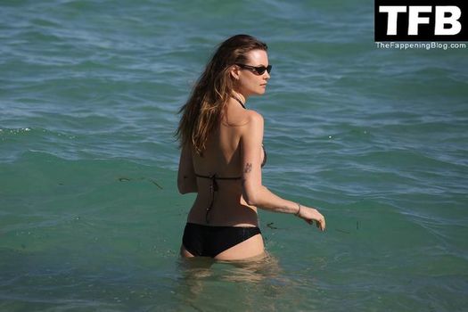 Behati Prinsloo