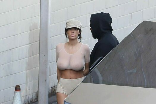 Bianca Censori
