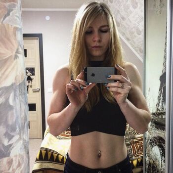 bicepgirl