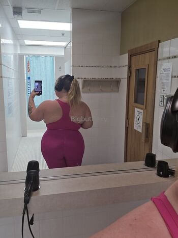 bigbuttlexy