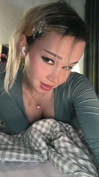 blondelashes19