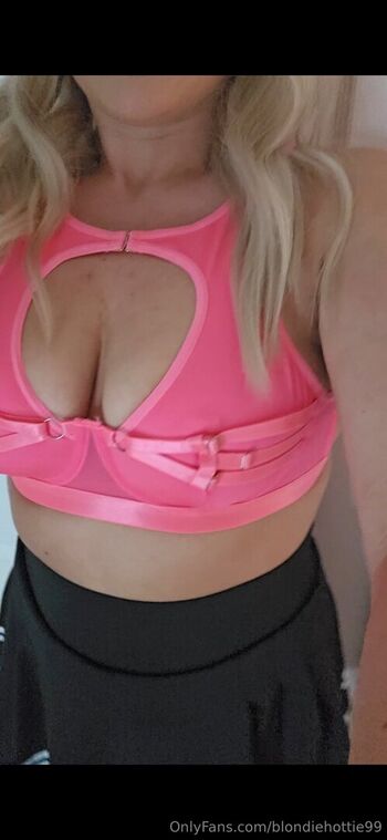 blondiehottie99
