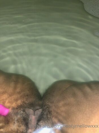 BootyMellow