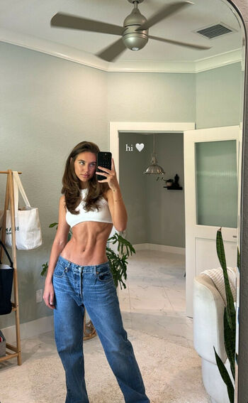Brit Manuela