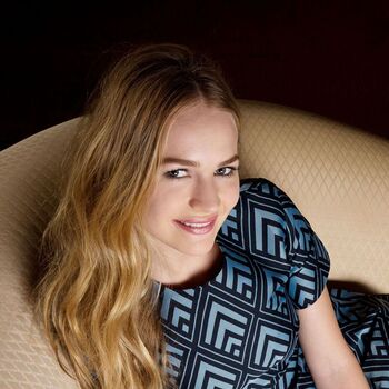 Britt Robertson