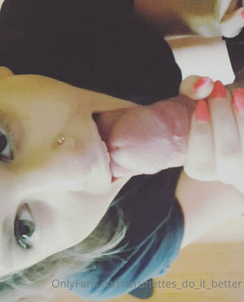 brunettes_do_it_better