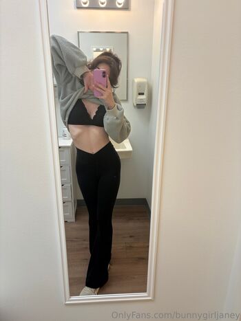 bunnygirljaney