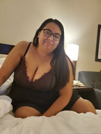 bustychick26