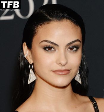 Camila Mendes