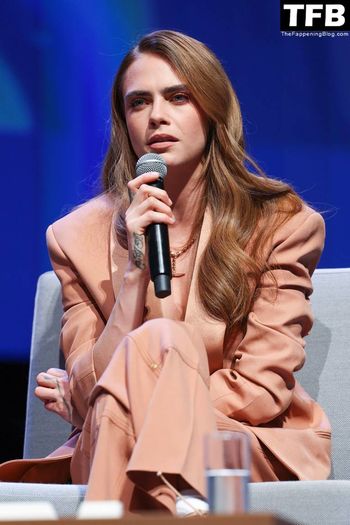 Cara Delevingne