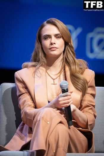 Cara Delevingne