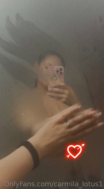 carmila_lotus1
