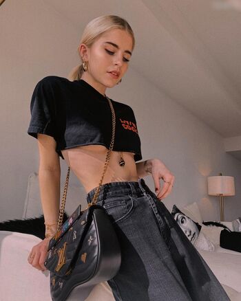 Caro Daur