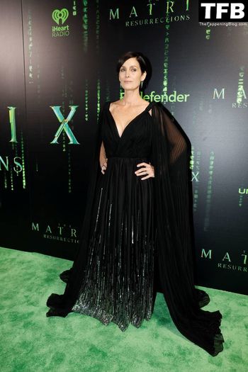 Carrie-Anne Moss