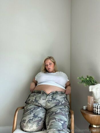 ceciliaxemilybbw