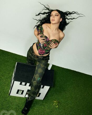 Charli XCX
