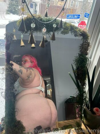 cheeks4cherry
