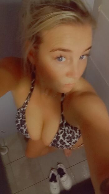 Cheekycheekysweet