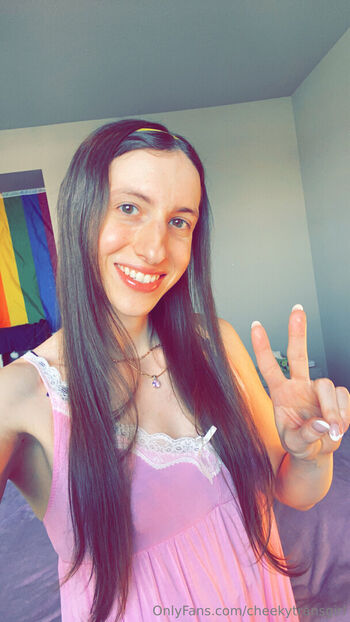 cheekytransgirl