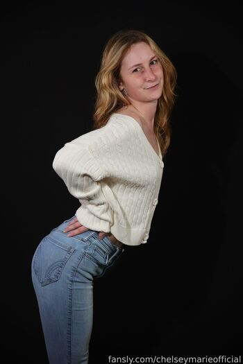 chelseymarieofficial