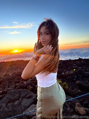 cherrycatxox