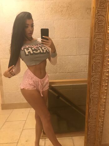 Chloe Khan