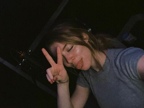 Chrissy Costanza