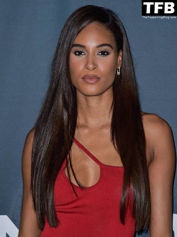 Cindy Bruna