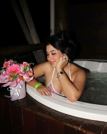 Cinthia Cruz