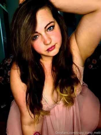 crazy_curvy_melii