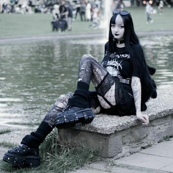 CreepyCassy
