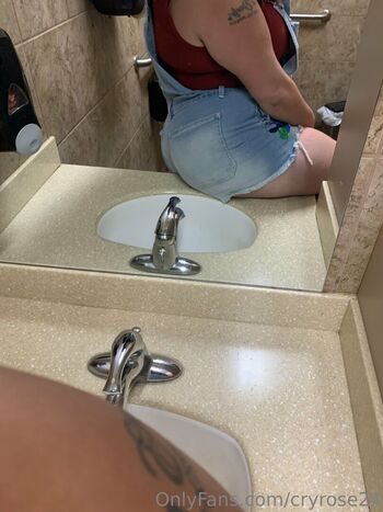 cryrose24