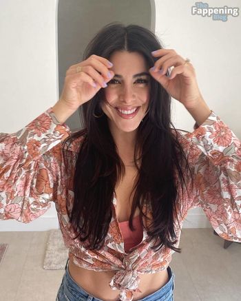 Daniella Monet