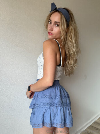 danielle_raven