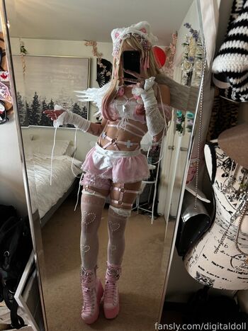 digitaldoll