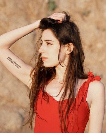 Dodie Clark